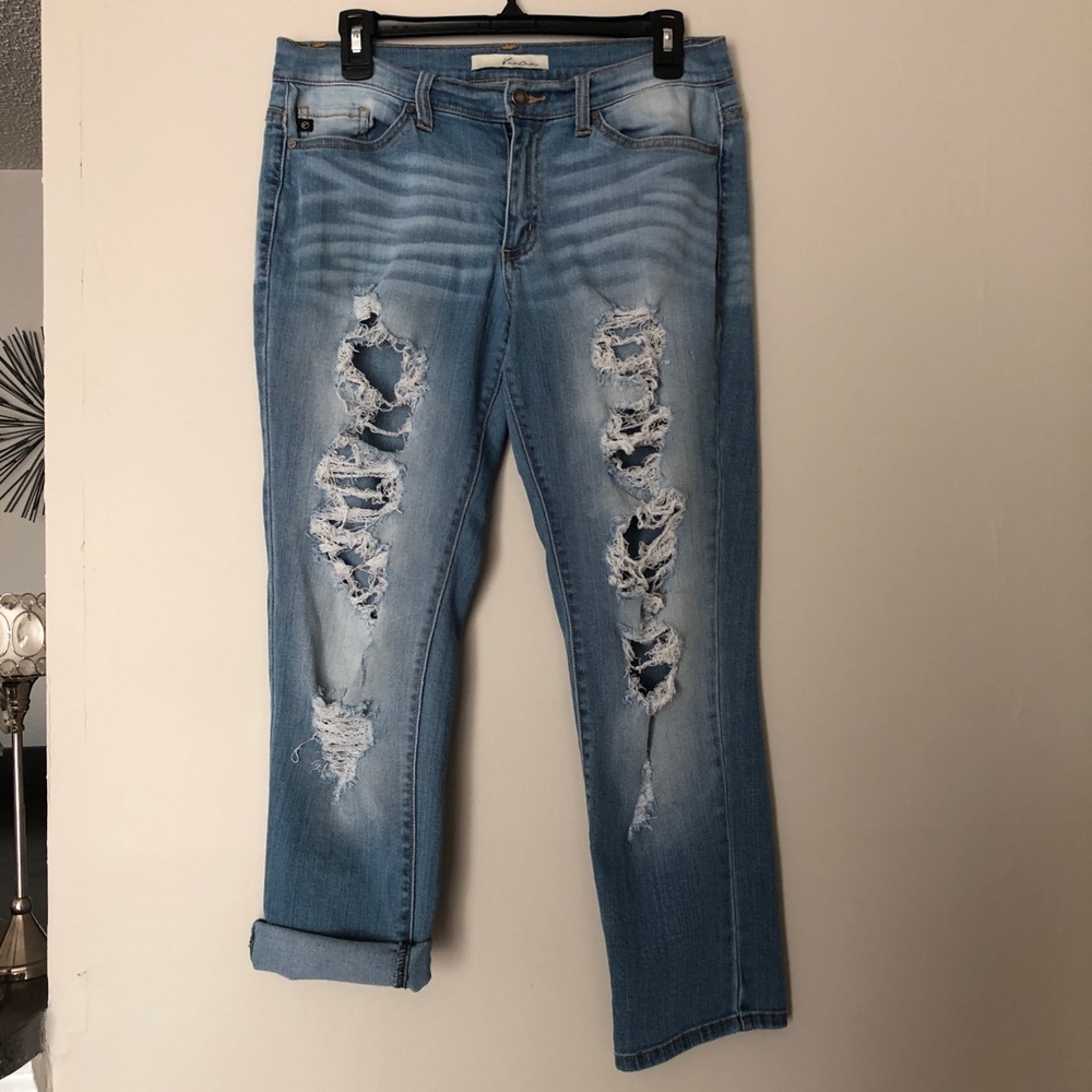 KANCAN distressed crops